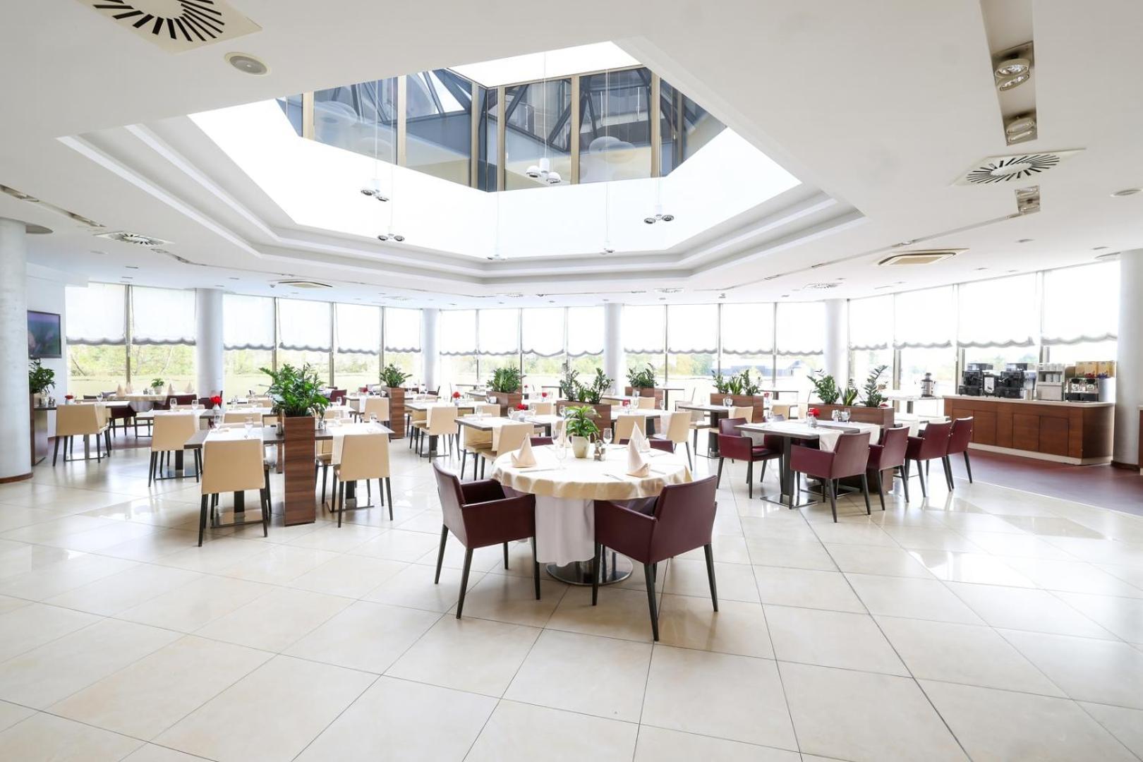 Hotel Premier Aqua - Adults Only เวิร์ดนิค ภายนอก รูปภาพ Restaurant